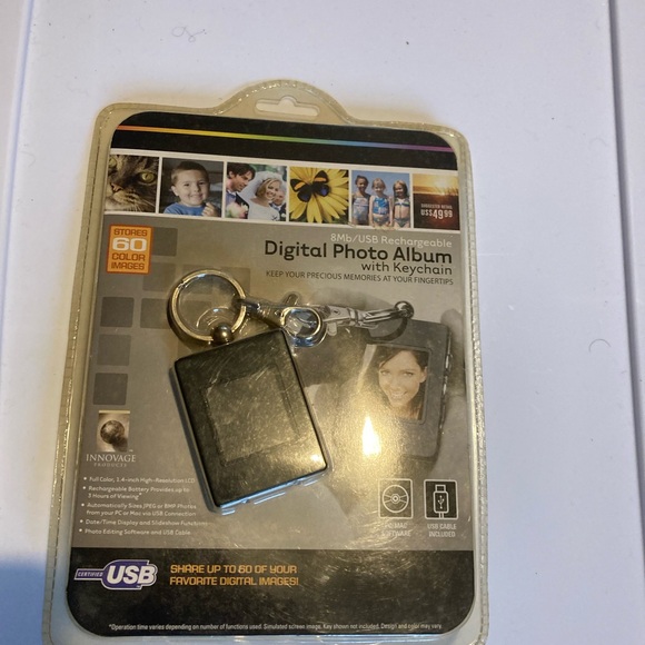 Digital Photo Album With keychain 8Mb/ USB Rechargeable - Picture 6 of 10